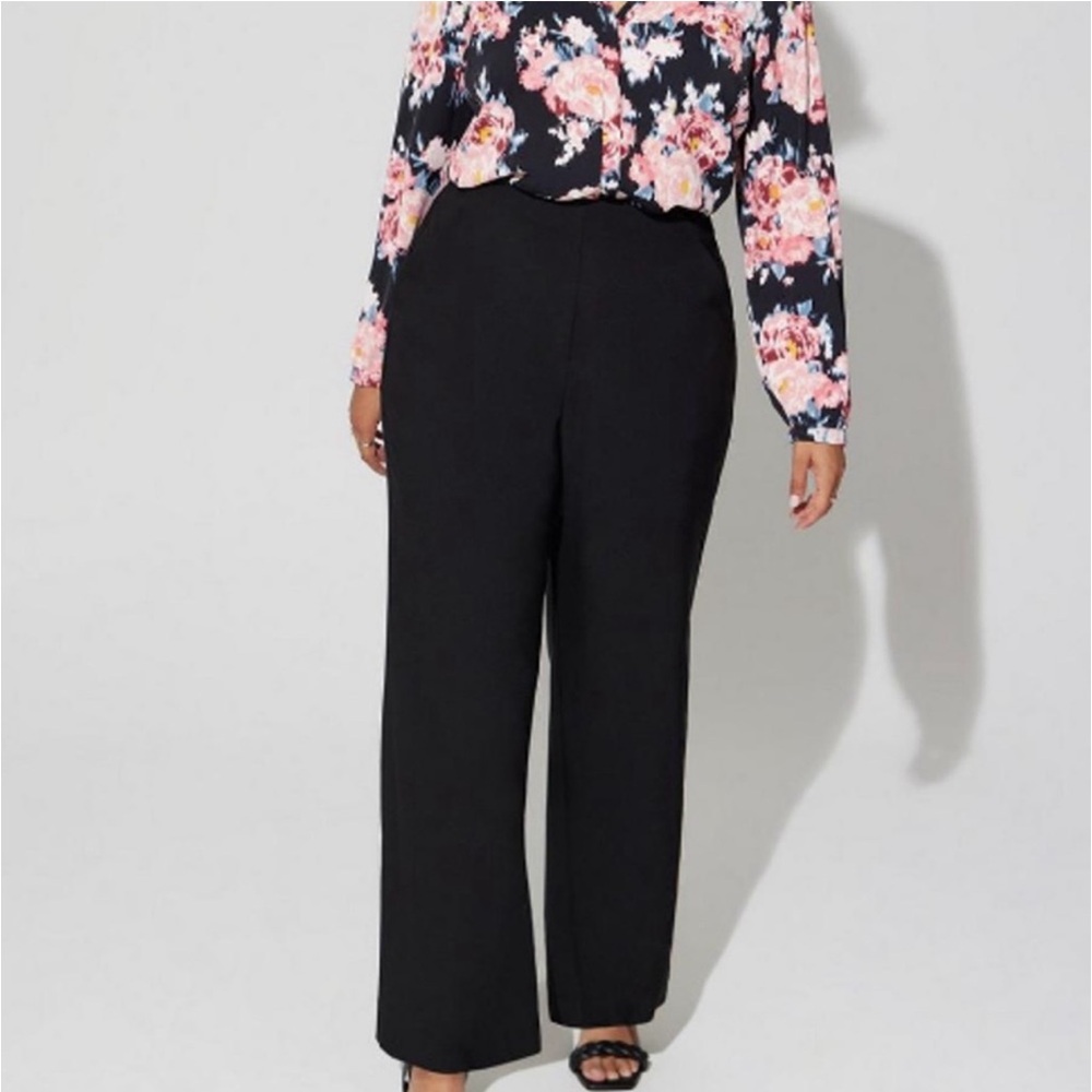 Chico's Black Label Wide Leg Pants Black Size 1/8 MEDIUM Office Career Pants NEW